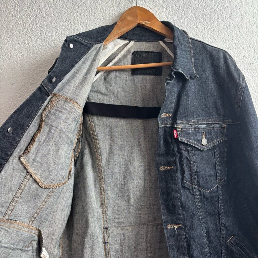 Levi's Dark Wash Denim Jean Jacket Men’s XL - Picture 8 of 11